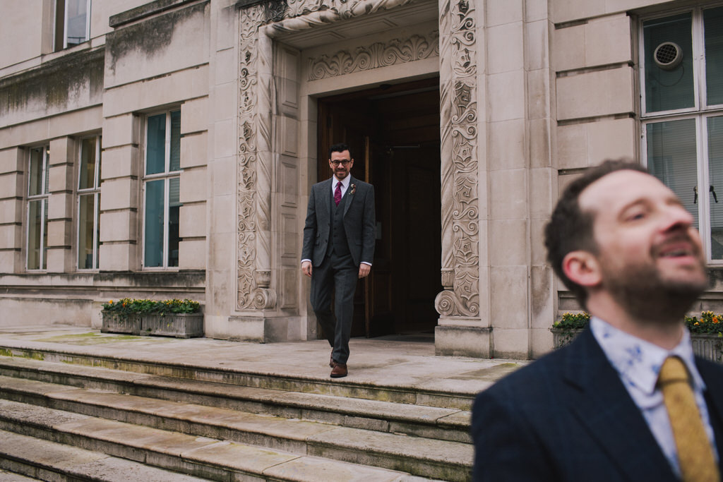 first look outside Wandsworth Town Hall | Lisa Jane Photography 